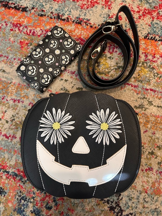 Backstitch Bruja Handbags - Backstitch Bruja Springoween Purse & Wallet